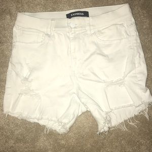 White Bermuda ripped jean shorts